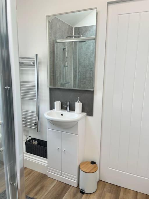 Cosy Country Getaway, 5 Mins From The Sea Casa de Férias