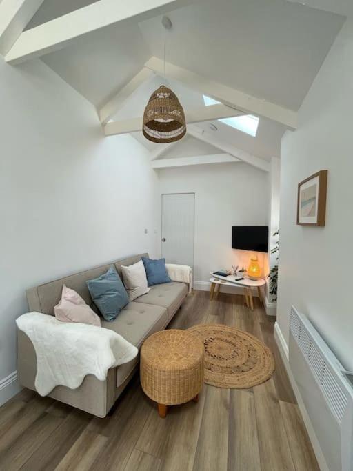 Holiday home Cosy Country Getaway, 5 Mins From The Sea *